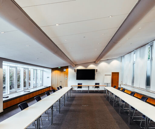Heat Pump for Bank building Conference Room in Stuttgart, Germany